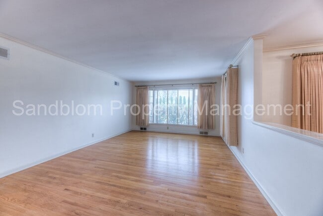 Building Photo - For Lease | Midtown Tulsa | Available Now!