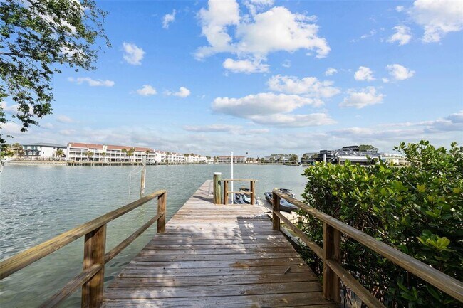 Building Photo - 12116 Lagoon Ln