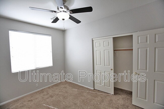 Building Photo - 8010 W Yukon Dr