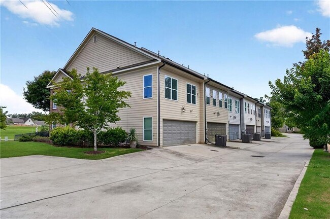 Building Photo - 920 Westmoreland Circle Northwest