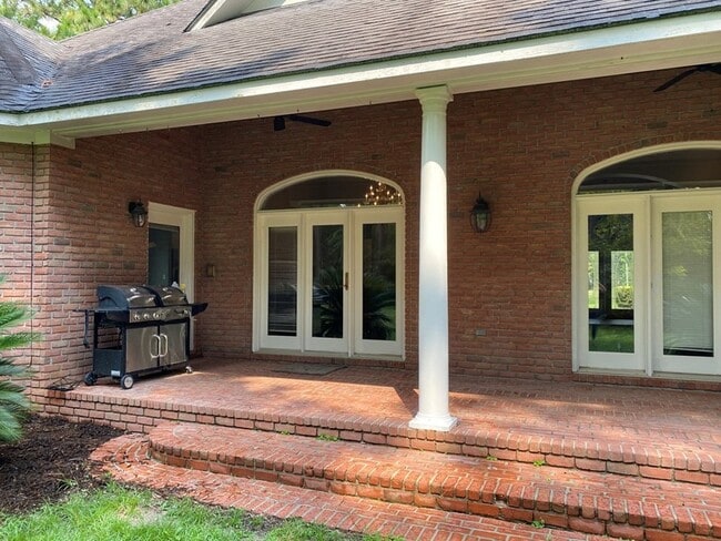 Building Photo - 1499 Shrine Club Rd