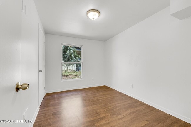 Building Photo - 557 W 62nd St