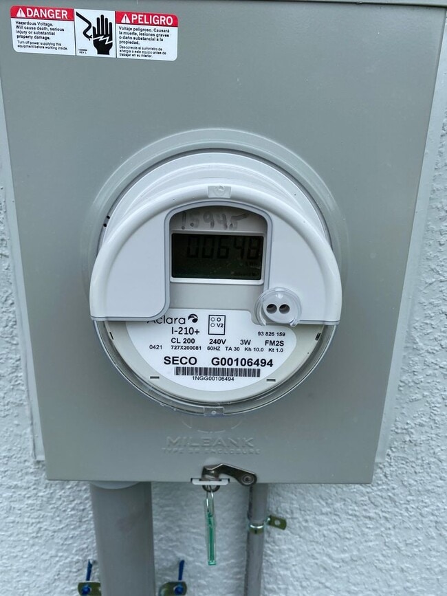 Building Photo - Beautiful Home in Marion Oaks- 3/2/2 **WON"T LAST**