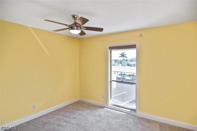Building Photo - 4295 Island Cir