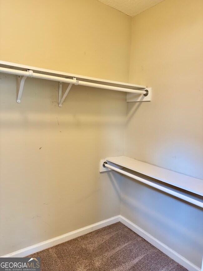Building Photo - 138 Hamilton Dr