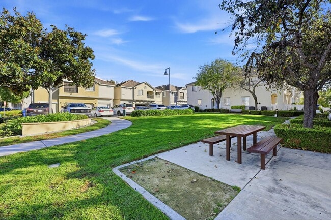 Building Photo - 1446 Trouville Ln