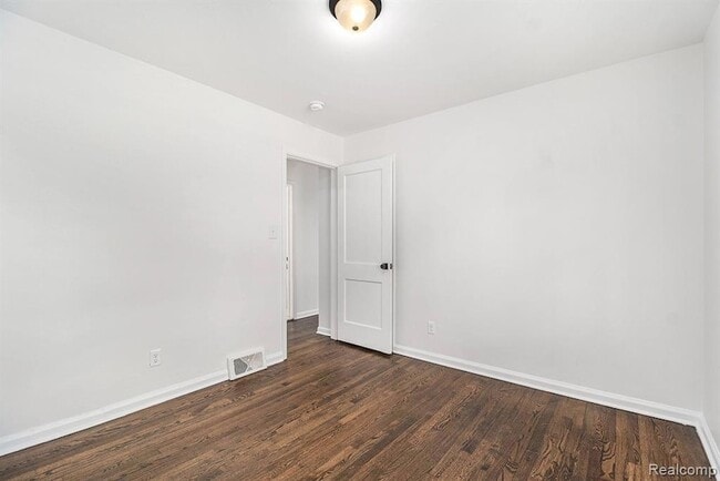 Building Photo - 1508 Gardenia Ave