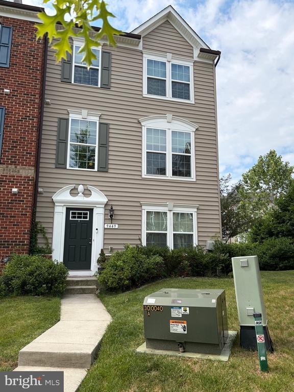 Building Photo - 9449 Virginia Jane Way