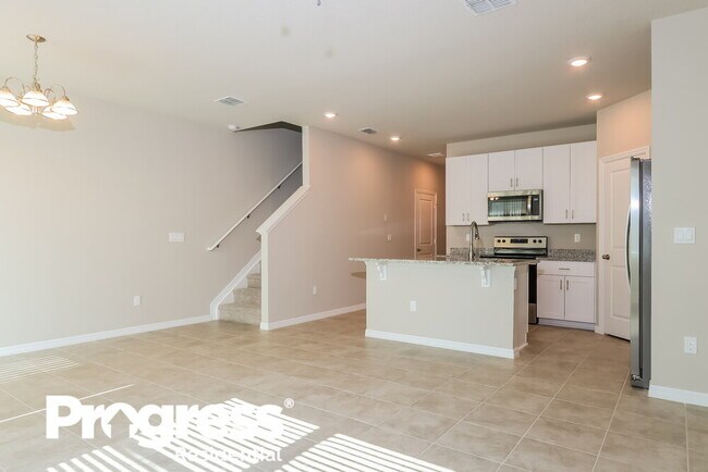 Building Photo - 3538 Joshua Tree St