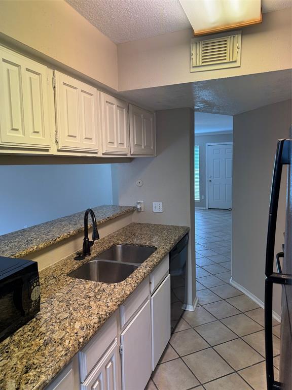 Building Photo - 2601 S Braeswood Blvd