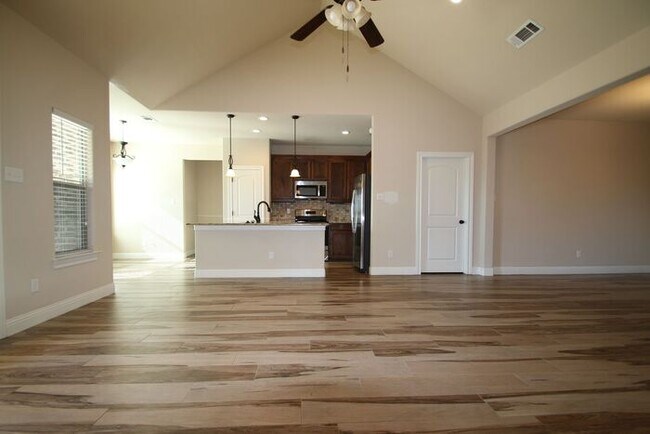 Building Photo - Ready Now! 3BD/2BA Home in Benbrook | Vaulted Ceilings | Gourmet Kitchen | 2-Car Garage | Landsca...