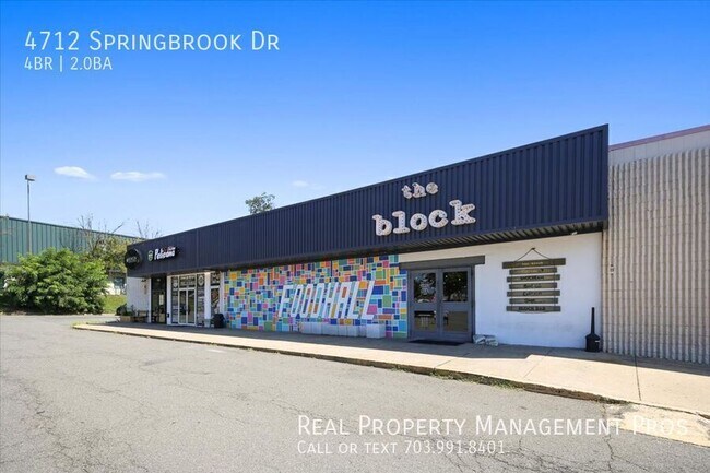 Building Photo - 4712 Springbrook Dr