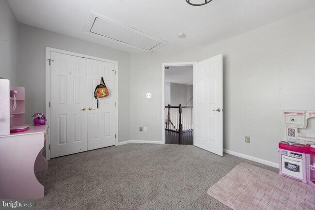 Building Photo - 608 Talmadge Ct SE