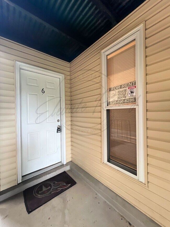 Building Photo - One Bedroom Condo, FIRST FLOOR, Assigned P...