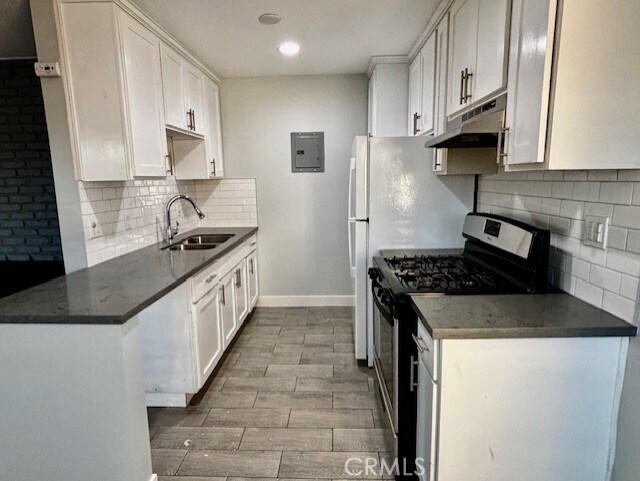 Building Photo - 17102 Emerald Ln