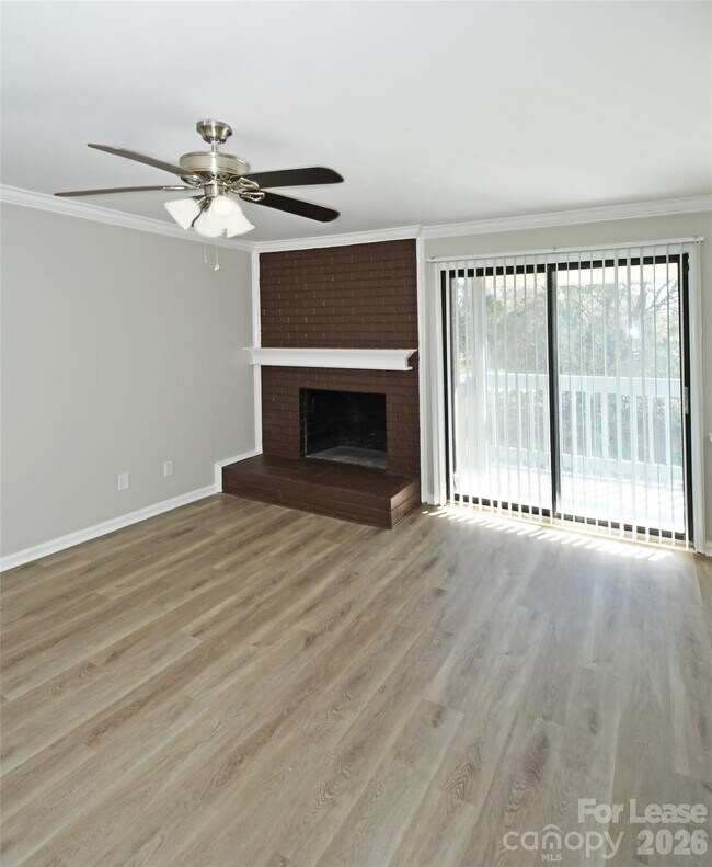 Building Photo - 11185 Harrowfield Rd