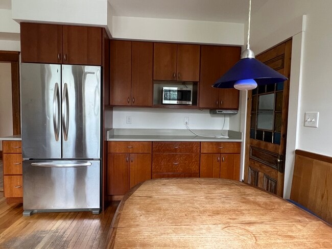 Kitchen - 7 Fairfield St