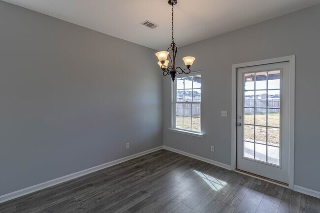 Building Photo - 377 Bobwhite Trail