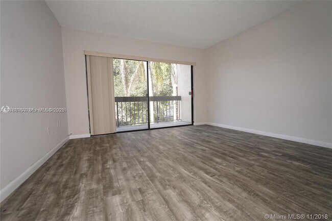 Building Photo - 5201 Orduna Dr