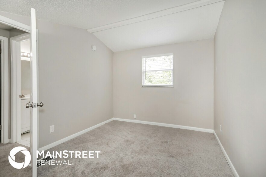 Building Photo - 4804 Ducheneau Dr