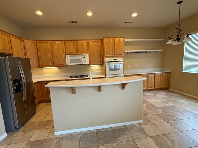 Building Photo - Apple Valley Estates- Gated Community- Beautiful 4 Bedrooms, 3 Bathrooms