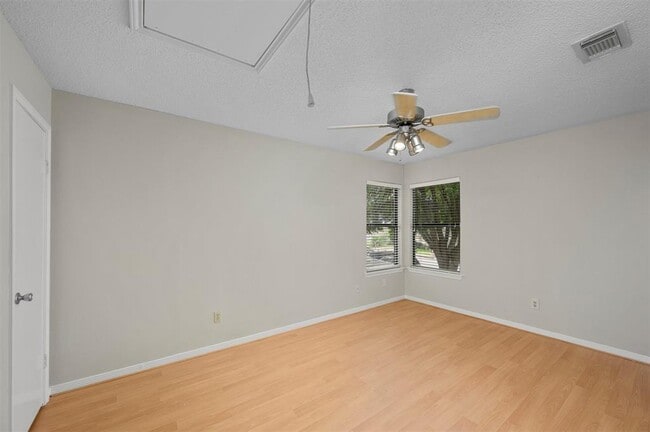 Building Photo - 3807 Cedar Valley Dr