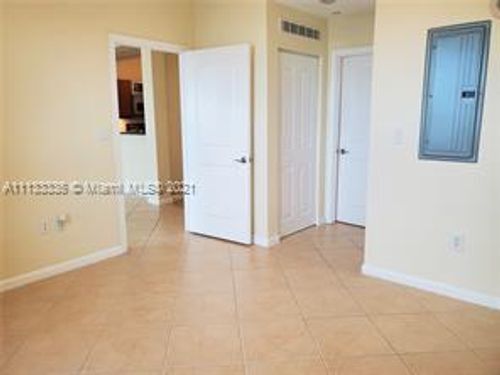 Building Photo - 7355 SW 89th St
