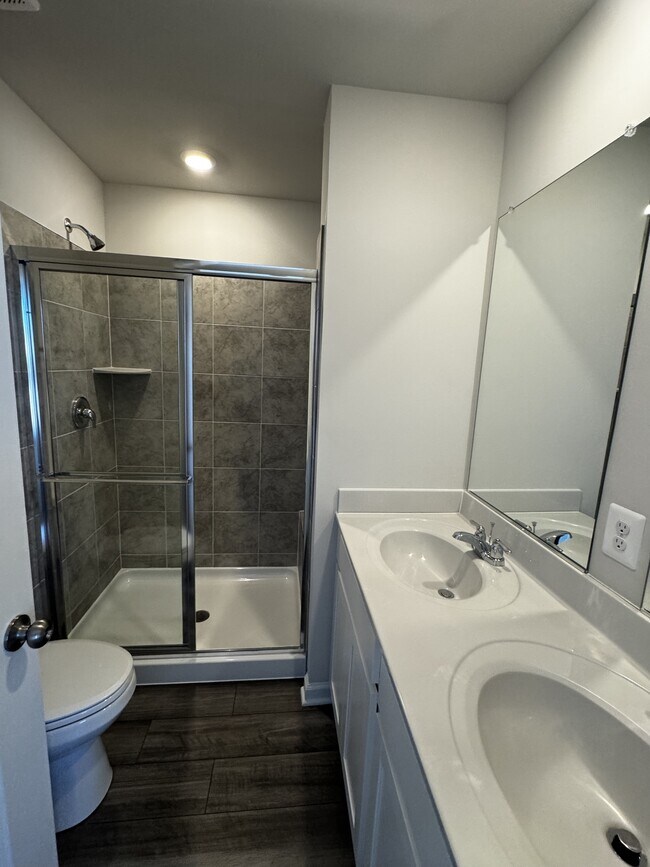 Building Photo - 113 Canning Rd