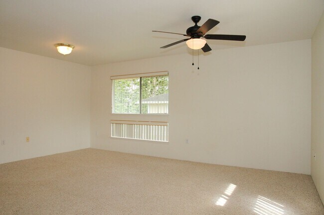 Building Photo - HIGHLY DESIREABLE Mililani Mauka 3BR/2BA/2...