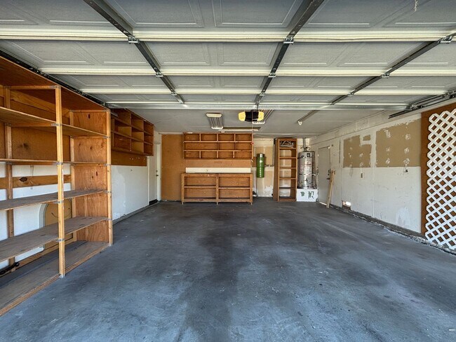 Building Photo - West Lancaster Home