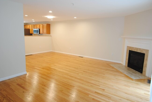 Building Photo - 109 Overlook Cir