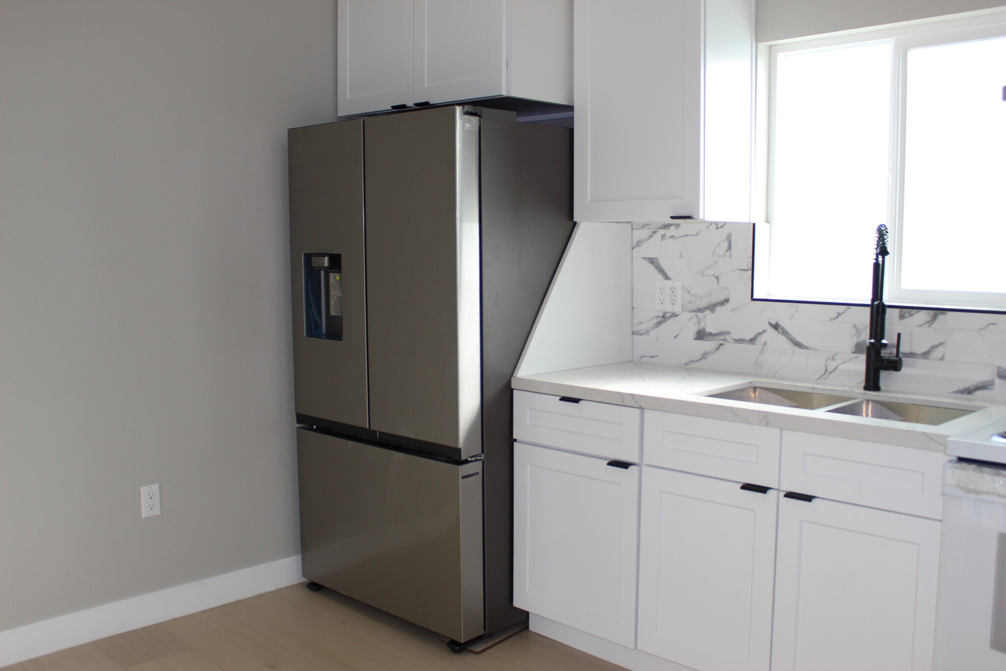 Building Photo - 20803 Bassett St