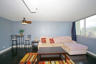 Building Photo - Fully Furnished 1-Bed 1-Bath Mountain Views @ Island Colony