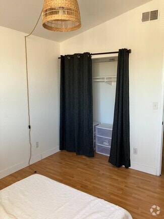 Building Photo - 262 Arran Ave