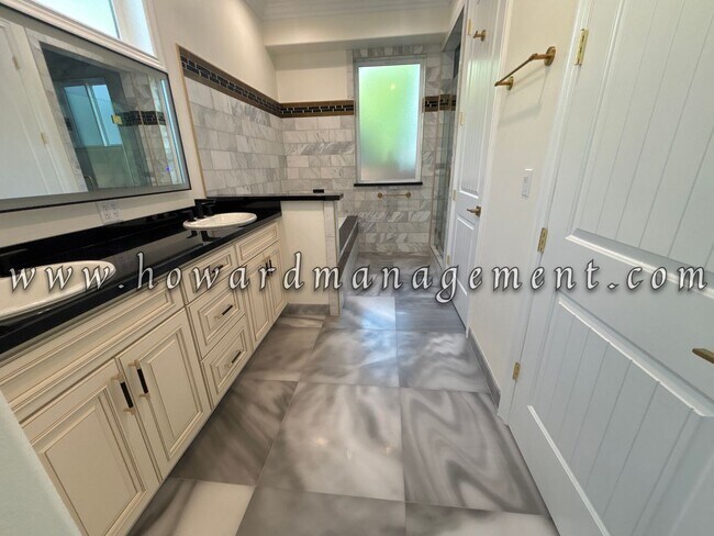 Building Photo - 02017CE