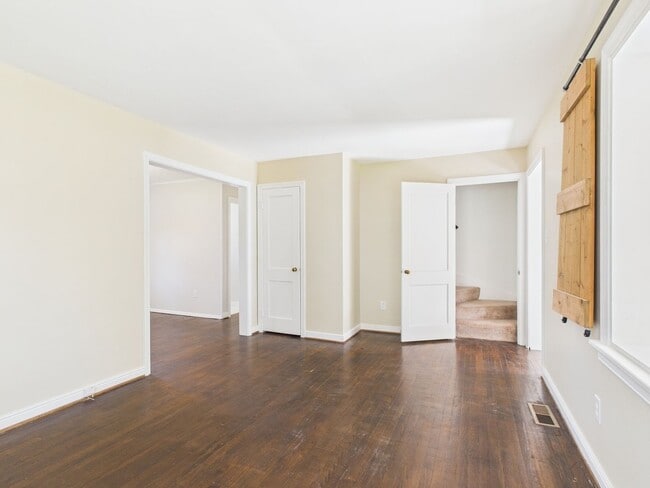 Building Photo - 6306 Engel Rd