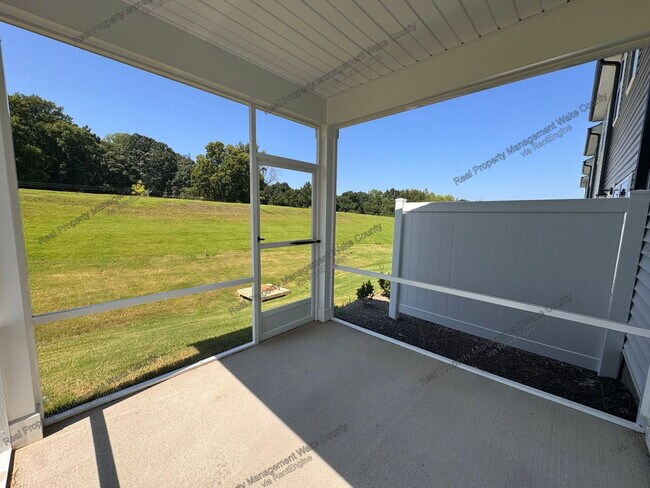 Building Photo - 254 Snowfield
