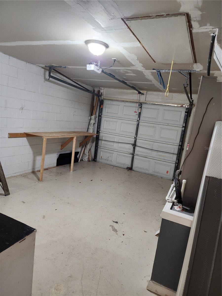 Building Photo - 2033 Quintilis Ct