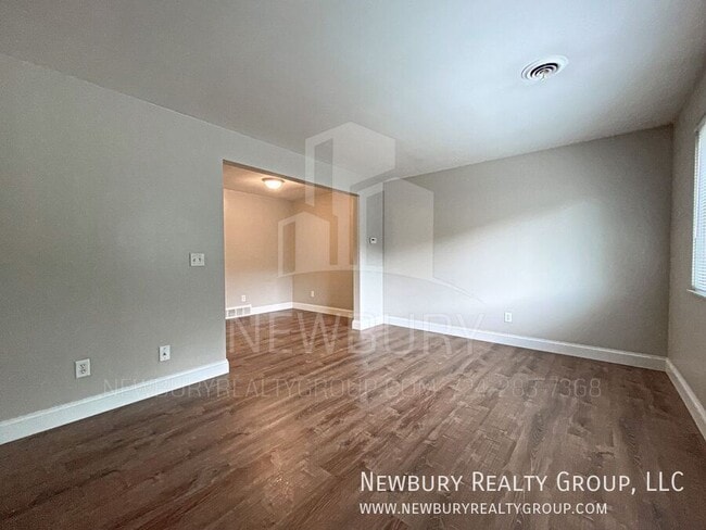 Building Photo - 108 St Andrews Dr