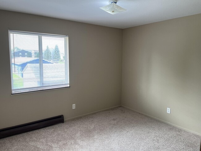 Building Photo - 480 Stratford Way