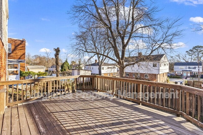 Building Photo - 3918 Usher Ave