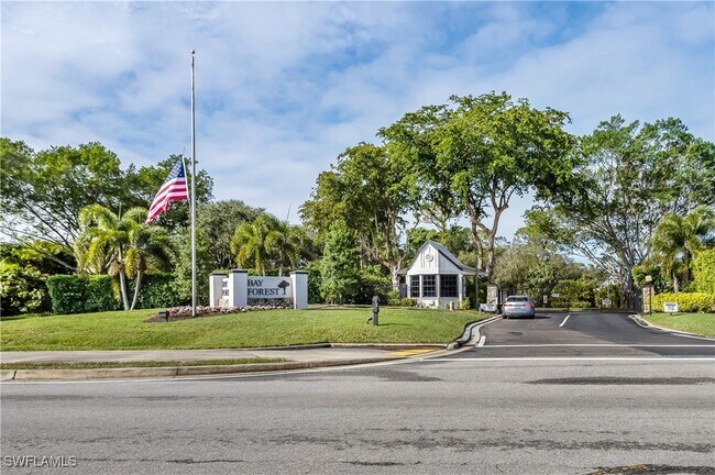 Building Photo - 15171 Cedarwood Ln