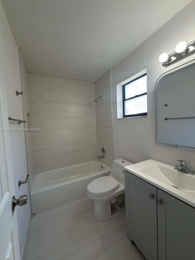 Building Photo - 9719 N New River Canal Rd