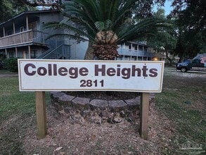 Building Photo - 2811 Langley Ave