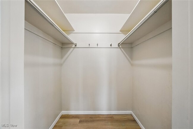 Building Photo - 33115 Ledge Hill Dr