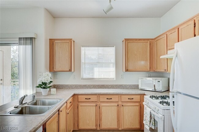 Building Photo - 10125 Cedar Key Ave