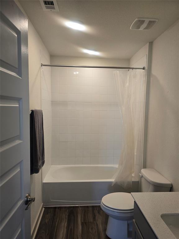 Building Photo - 7517 Smallwood Dr