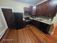 Building Photo - 735 Washington St