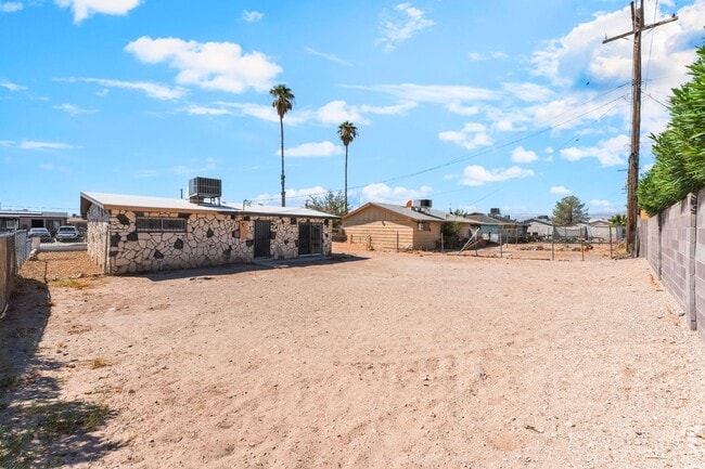 Building Photo - Full remodeled and upgraded 3-bedroom home situated on a spacious lot!