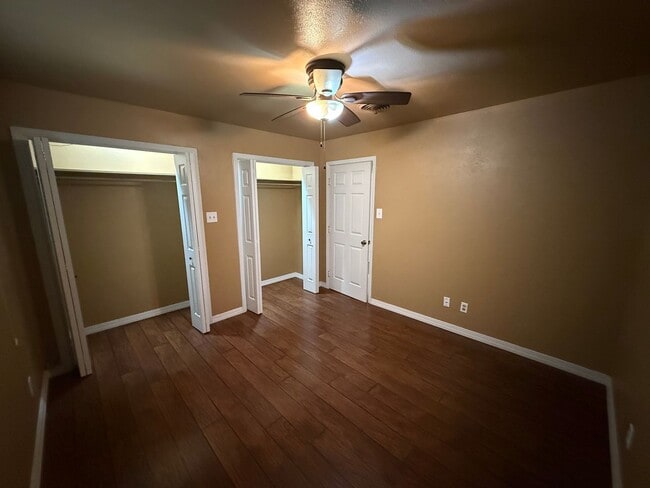 Building Photo - Cozy 3 BDR Home Located in the Sandia Scho...
